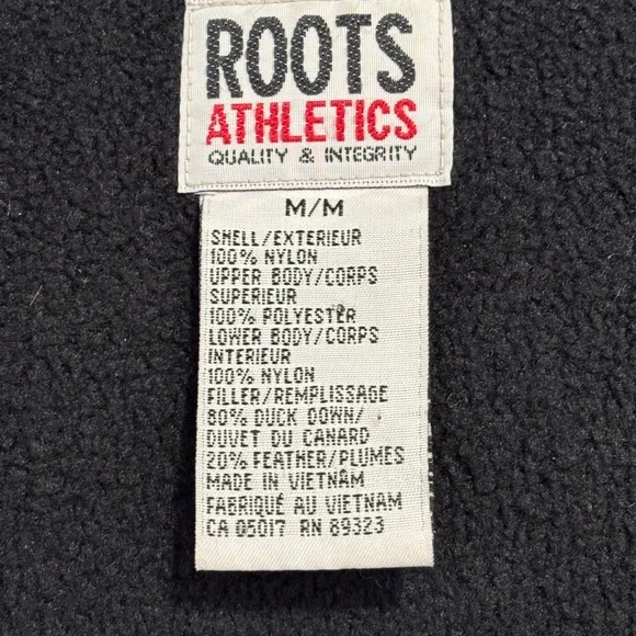 Roots men's red duck down & feather filled zip and snap closure vest size M - Picture 13 of 16